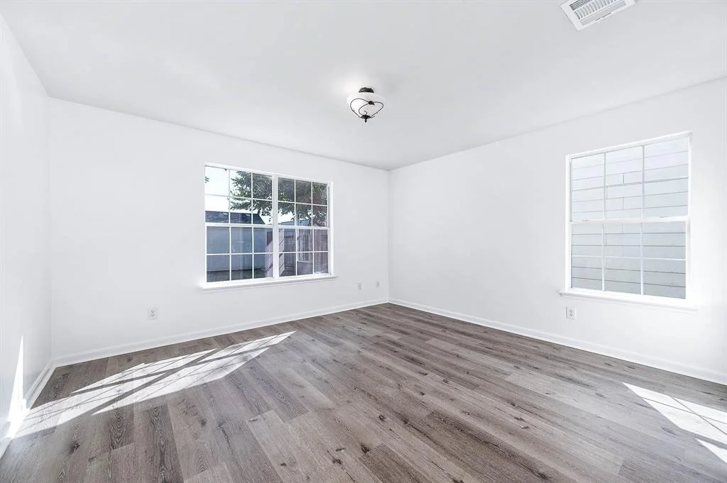 Photo of 11411 Log Cabin Lane