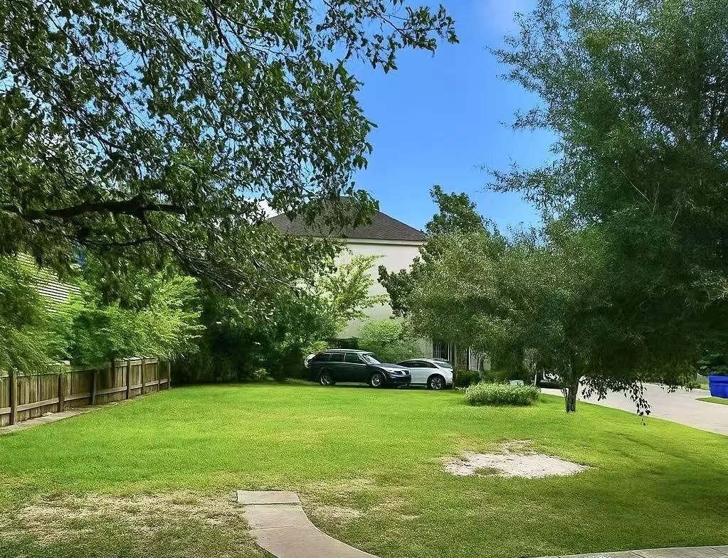 Photo of 5219 Schuler Street
