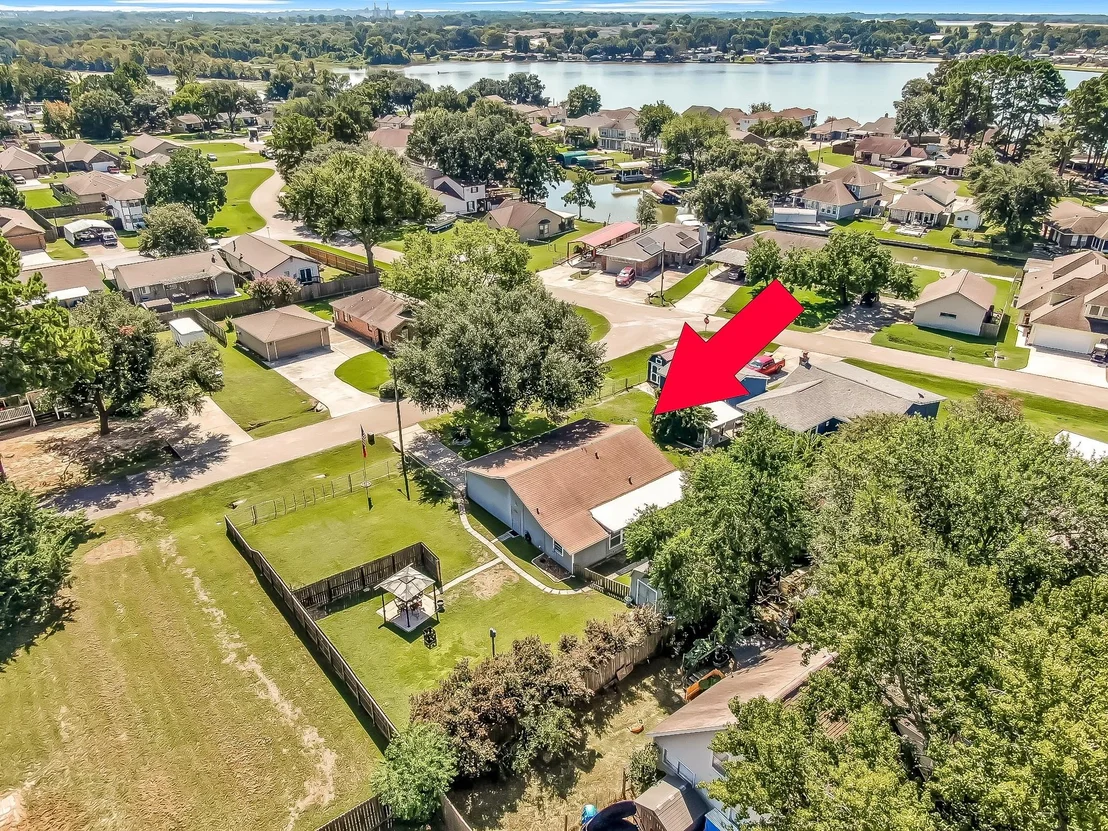 Photo of 15236 Starboard Drive