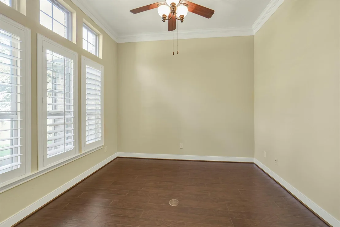 Photo of 2307 Draycutt Drive
