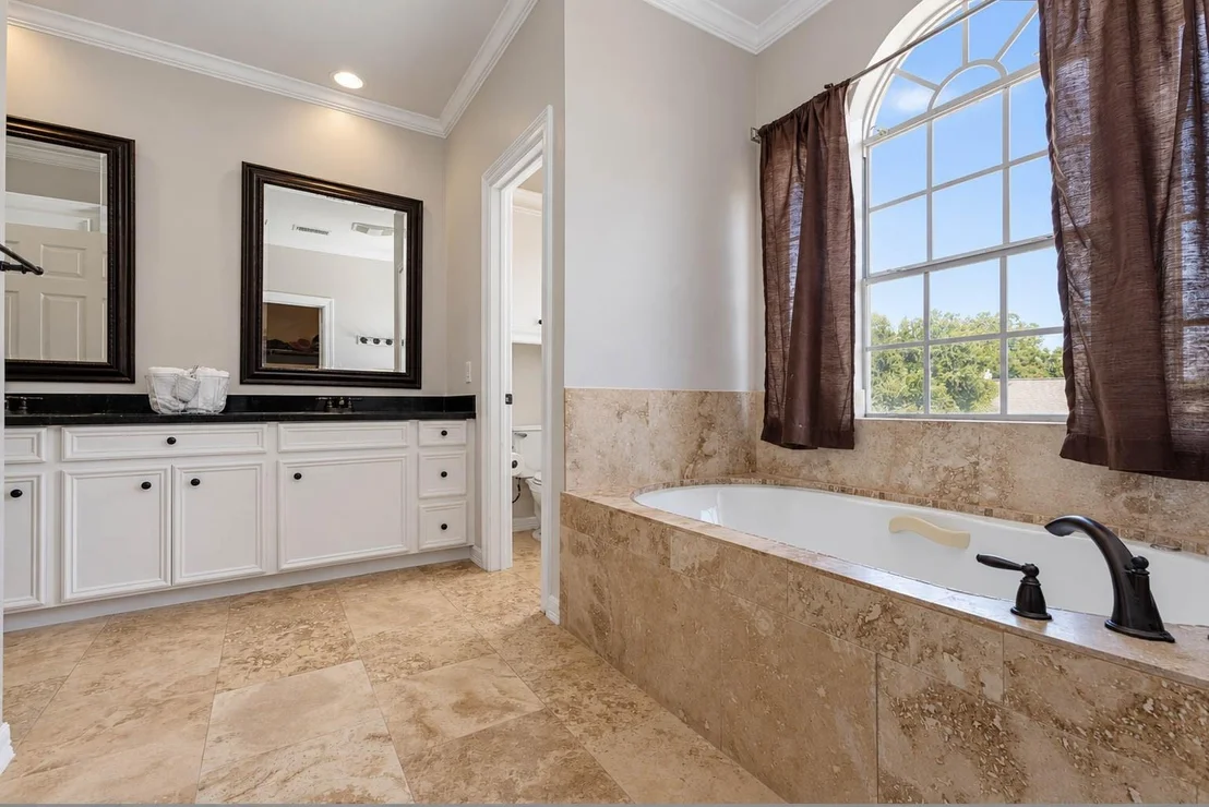 Photo of 33103 Whickham Circle
