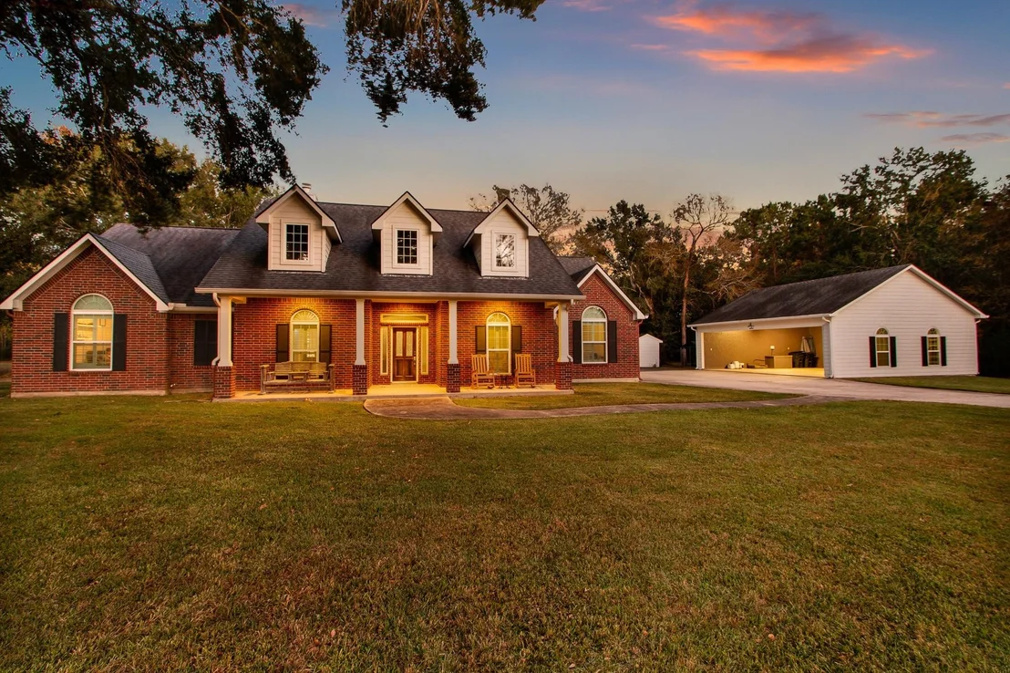 Photo of 33402 Hillside Drive