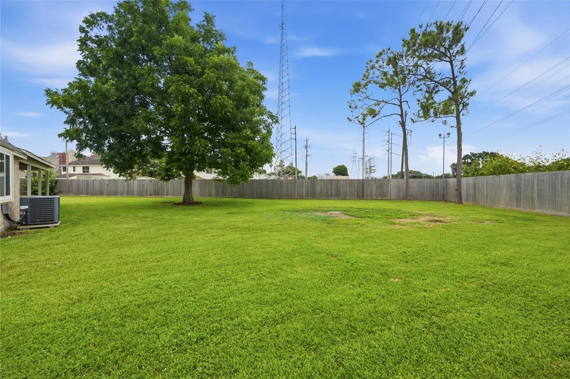 Photo of 2017 Eastwind Drive