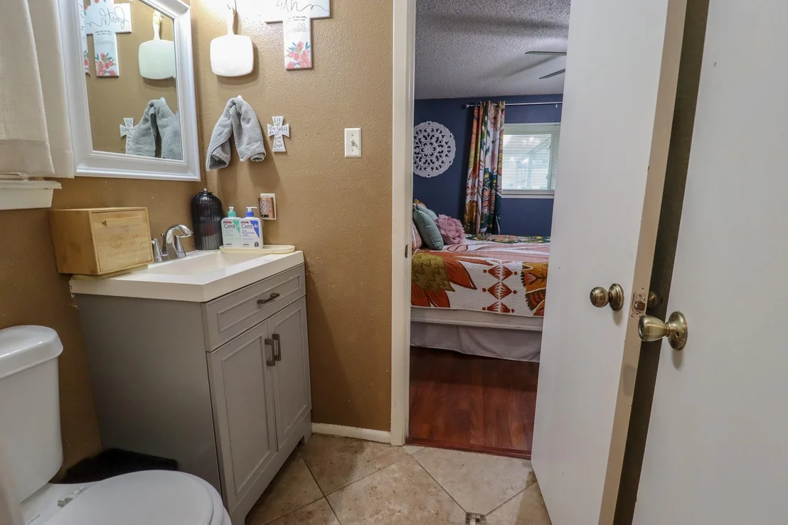 Photo of 2055 Stacy Street