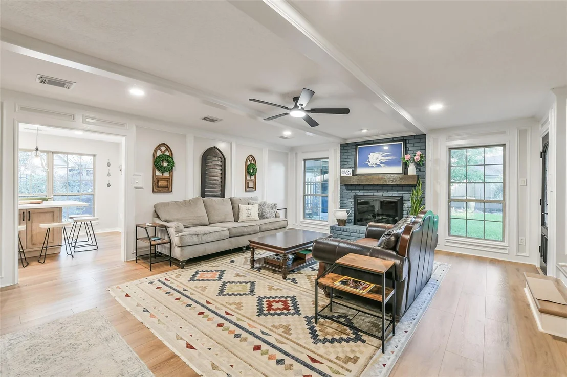 Photo of 3823 Elmcrest Drive