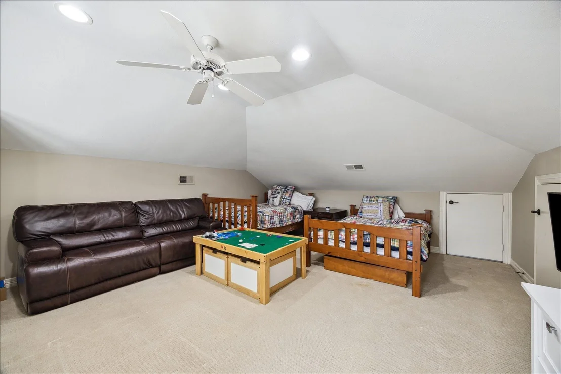 Photo of 2727 Stuart Manor