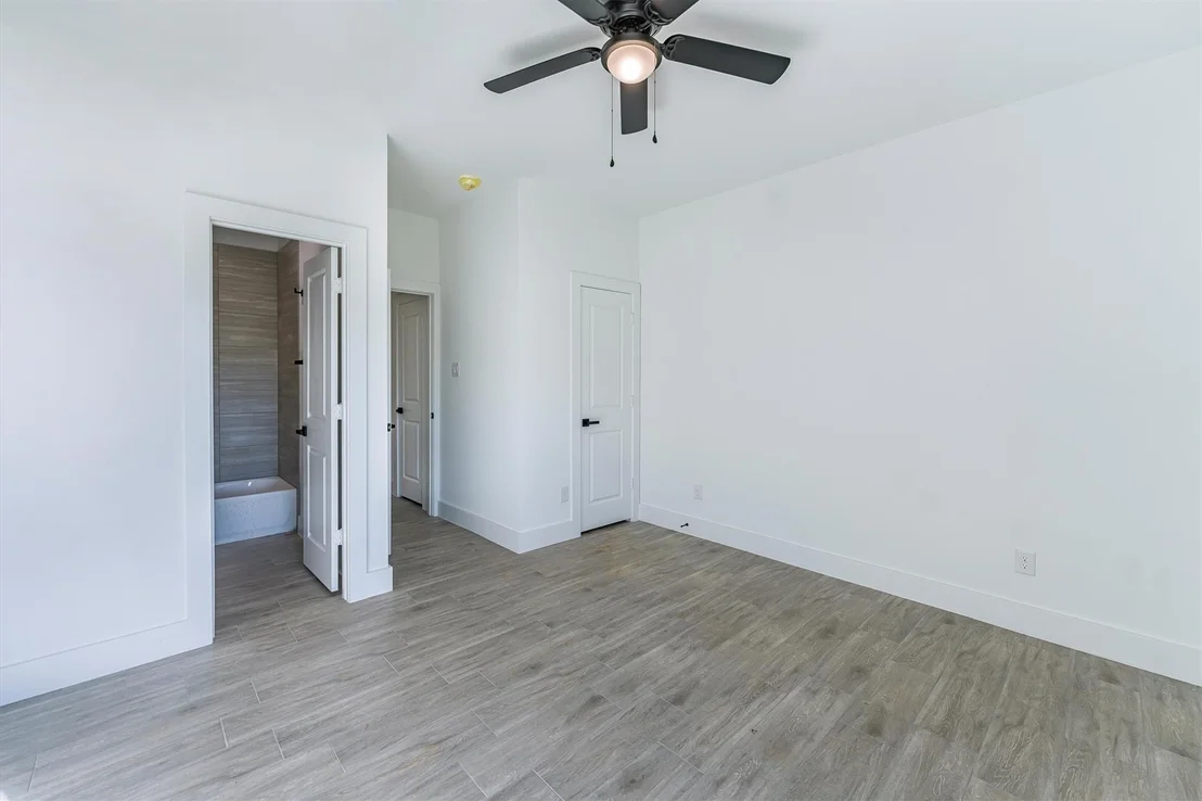 Photo of 10703 Hillside Drive