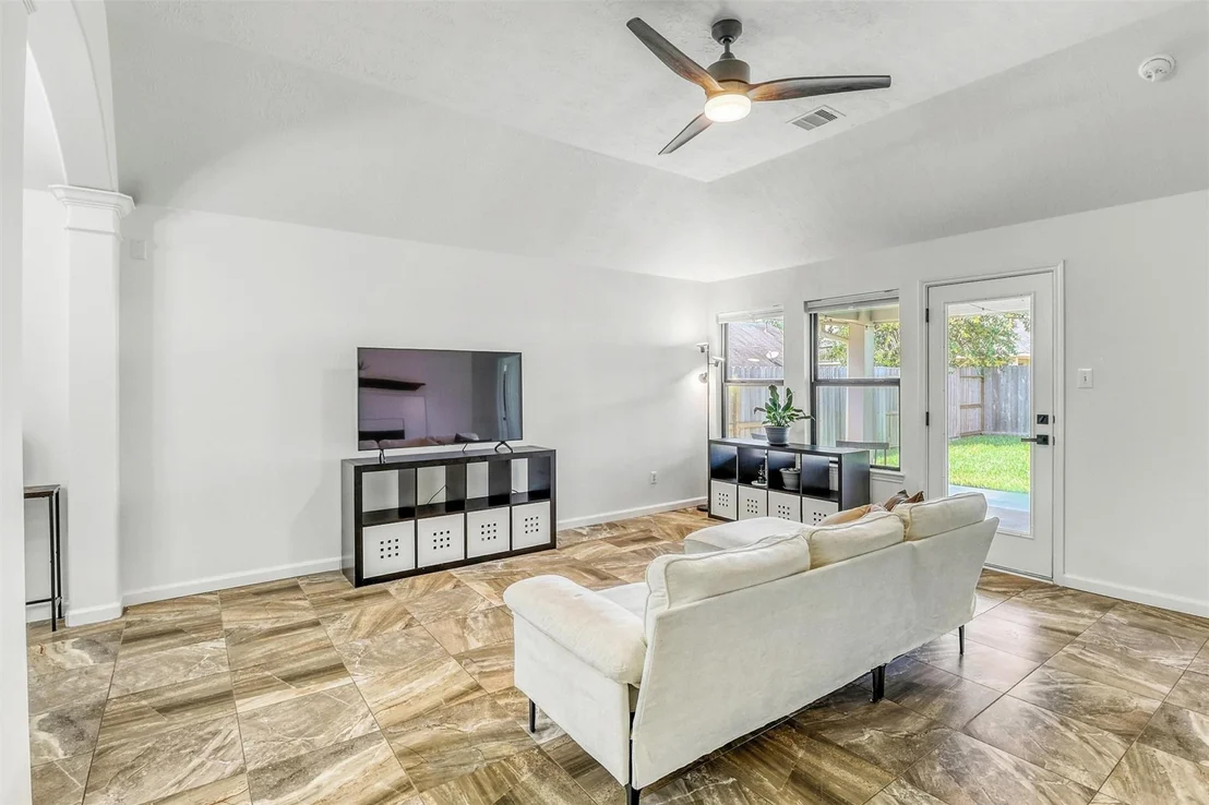 Photo of 6015 Wildbriar Lane