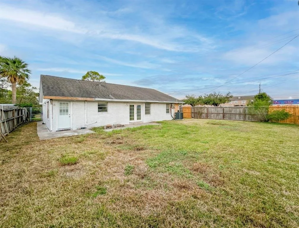 Photo of 6301 Rowan Lane