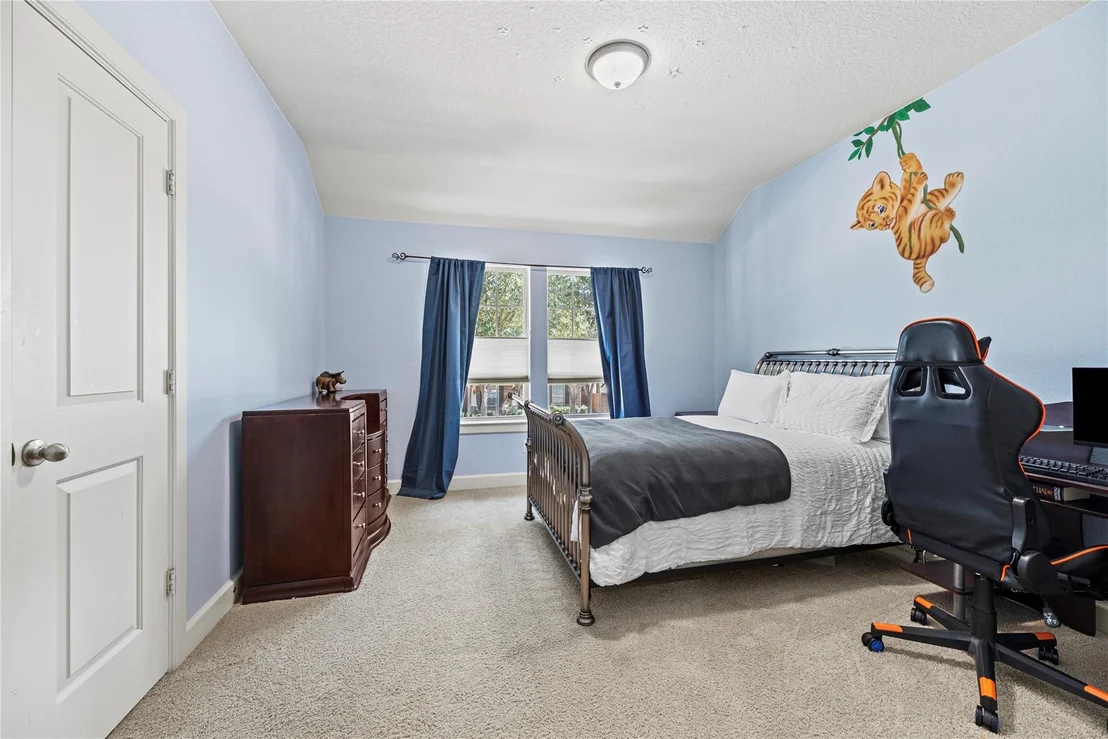 Photo of 6026 Emberwood Falls Drive