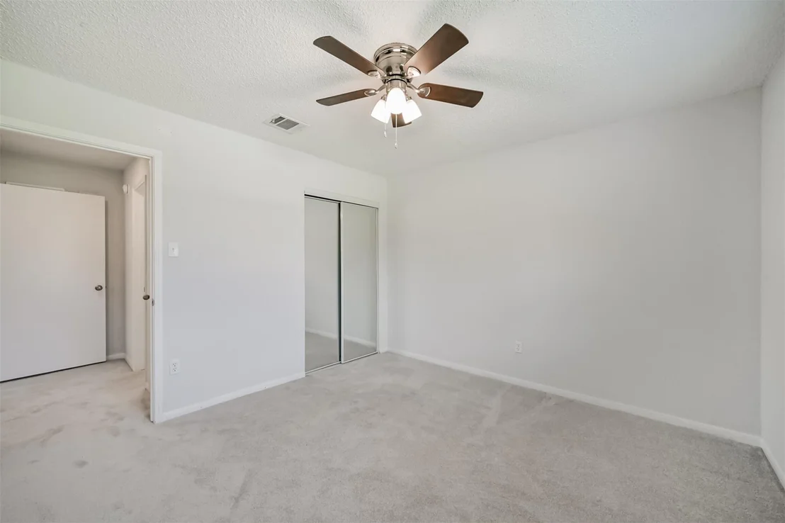Photo of 17502 Huntersglen Circle