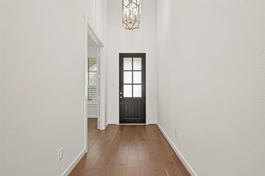 Photo of 7427 Compass Drive