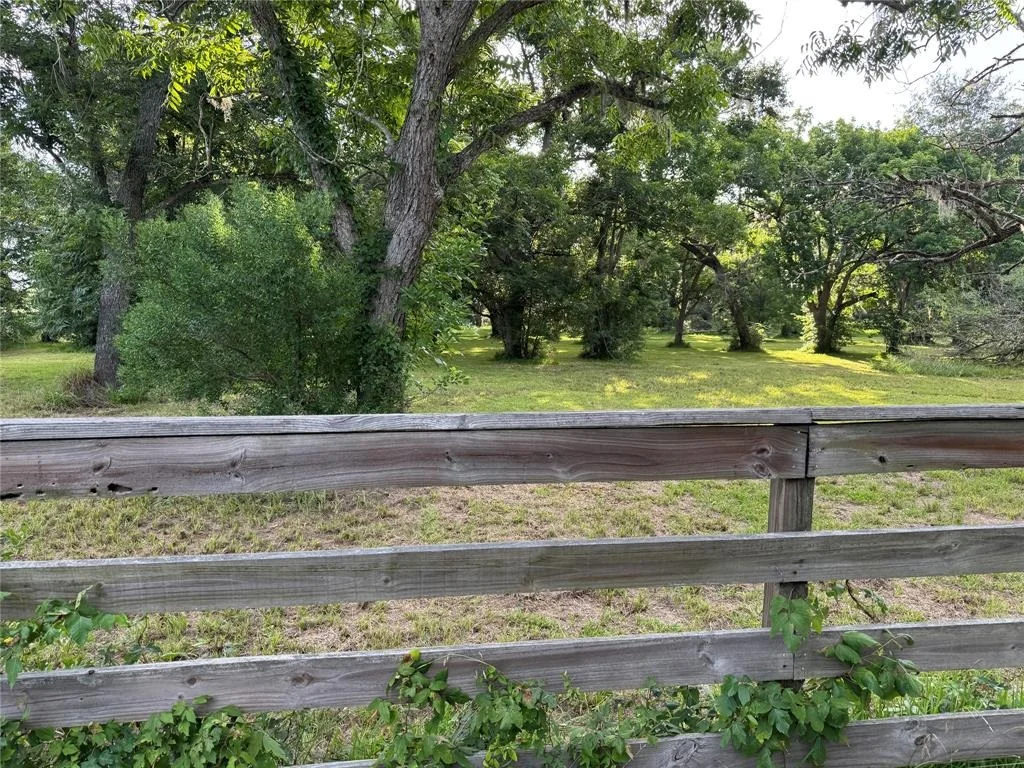 Photo of 1510 Jimmy Phillips Blvd