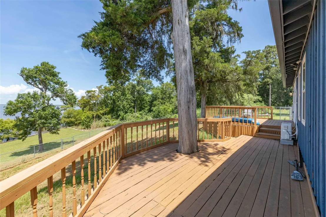 Photo of 3843 Simon Road