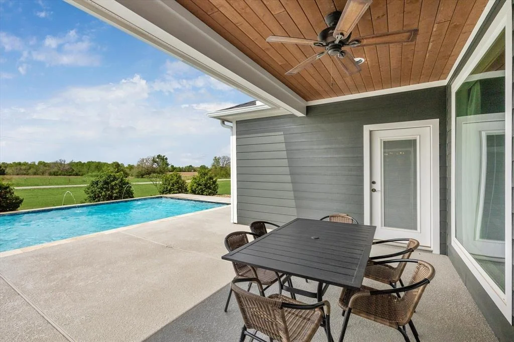 Photo of 593 Ruby Drive
