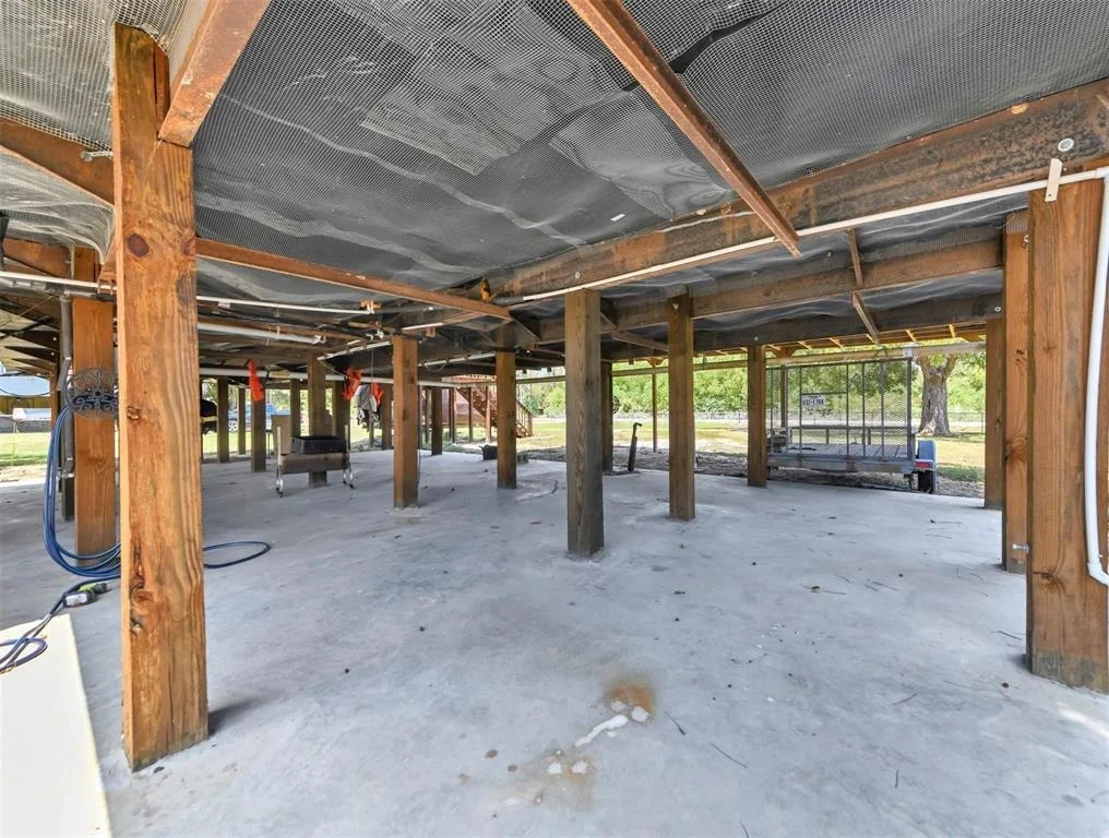 Photo of 336 River Oaks Drive