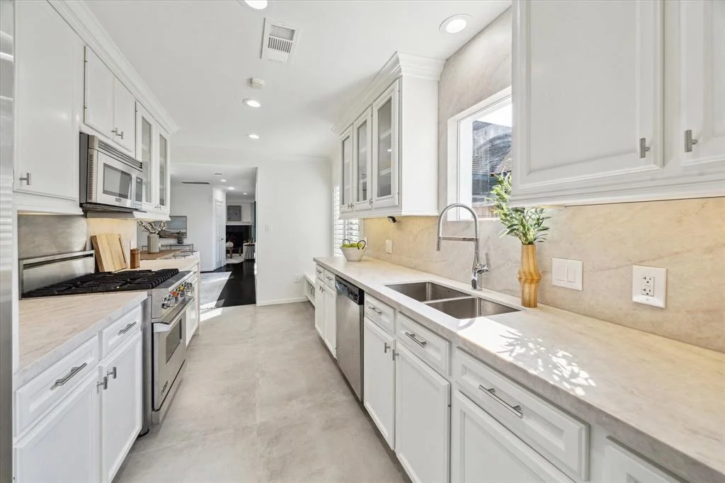 Photo of 2206 Albans Road
