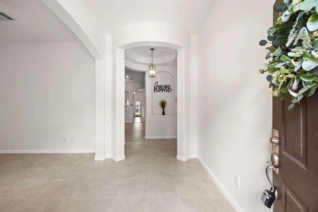 Photo of 2118 Midnight Lane