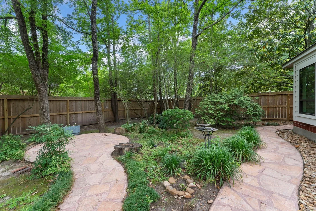 Photo of 70 Amberglow Court