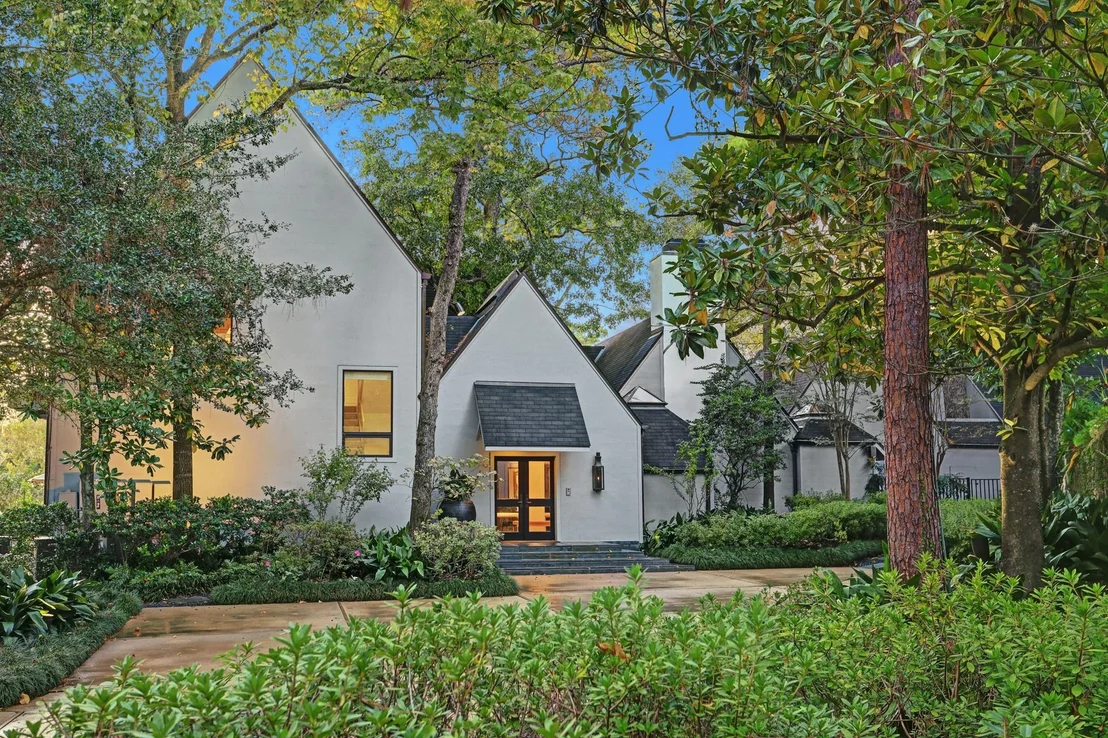 Photo of 2003 Arrowwood Circle N