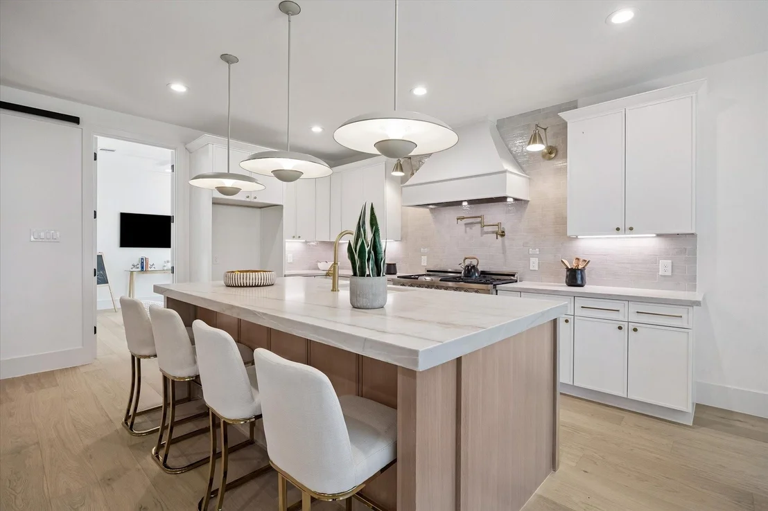 Photo of 10422 Timberoak Drive