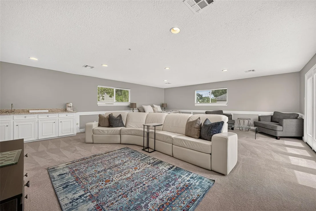 Photo of 1122 Daria Drive