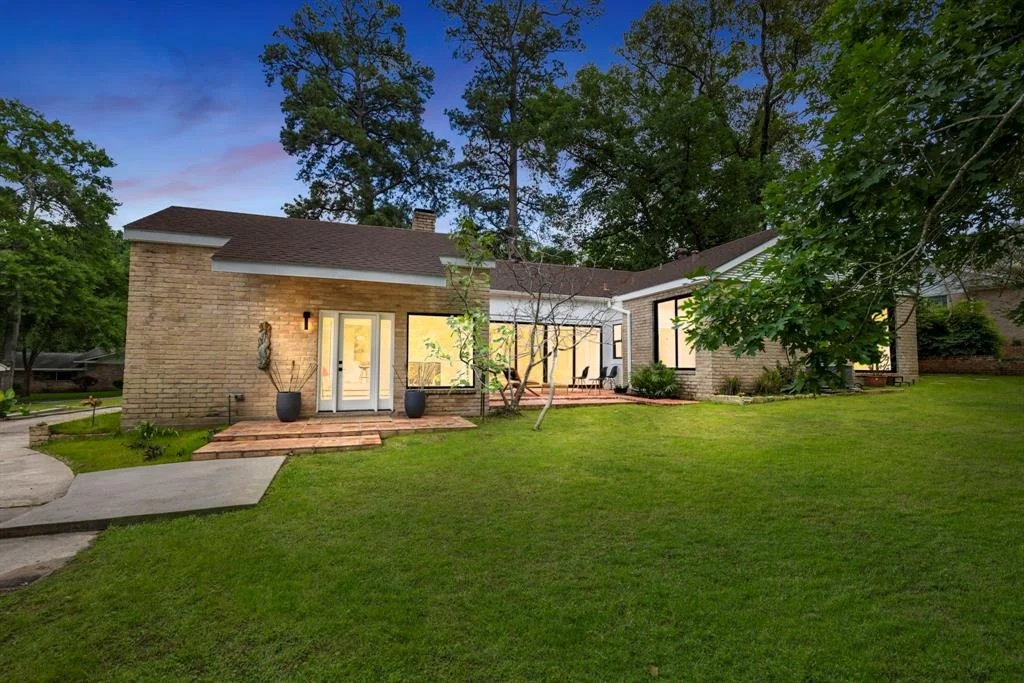 Photo of 17 Fairway Drive