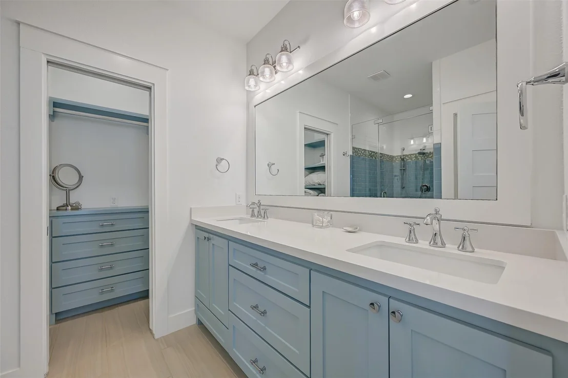 Photo of 11614 Beachside