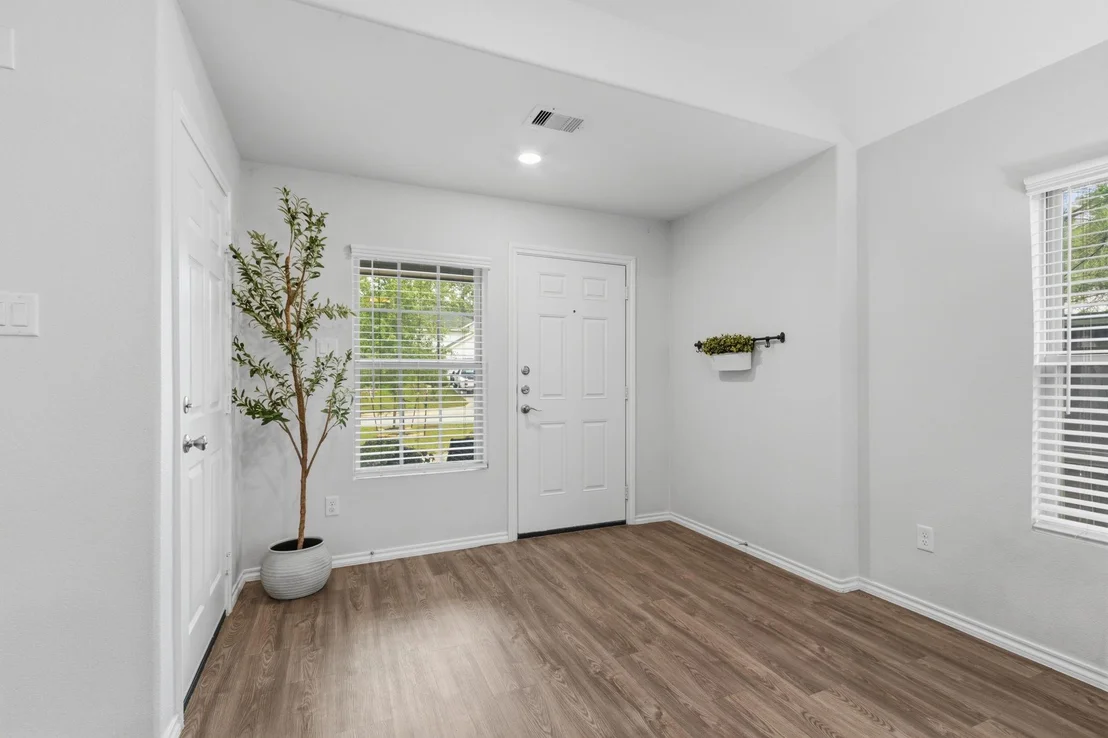 Photo of 1307 Winding Willow Drive