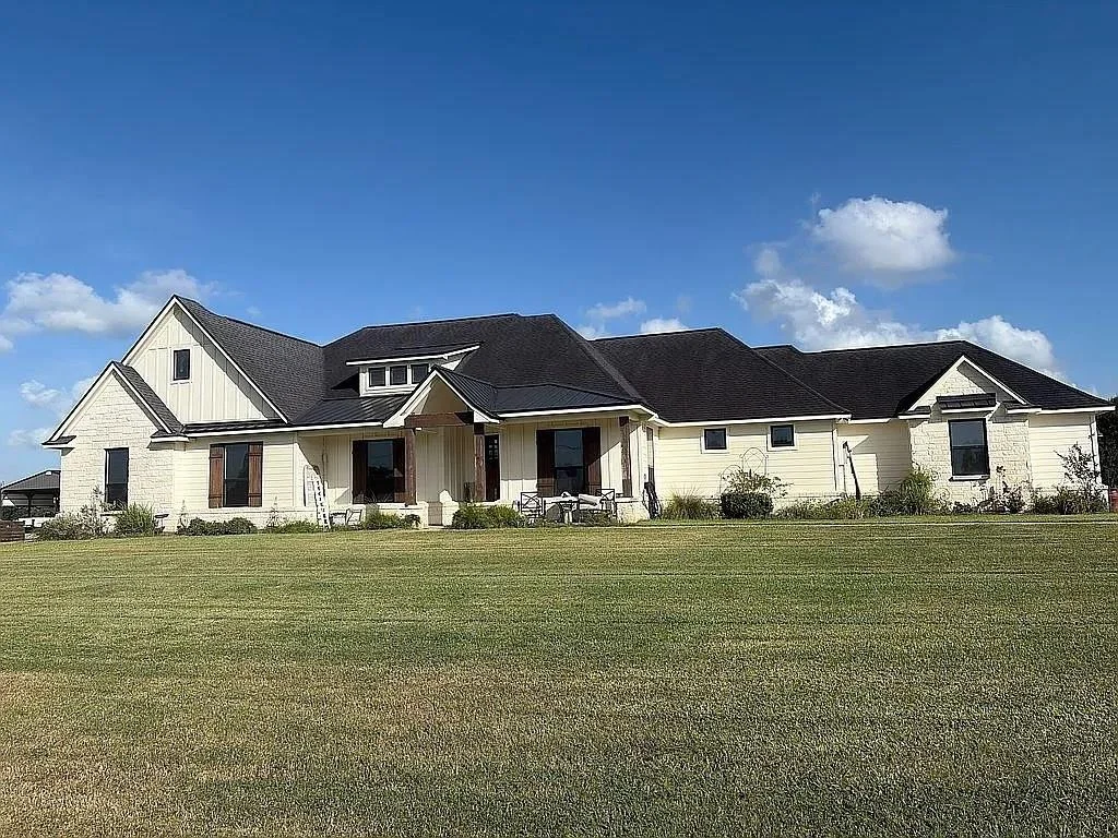 Photo of 1143 Angus Trail