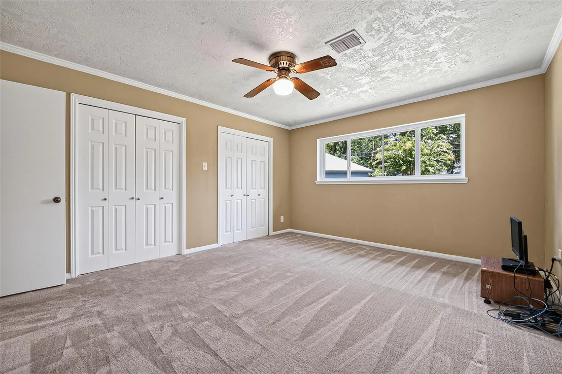 Photo of 560 Savannah Park