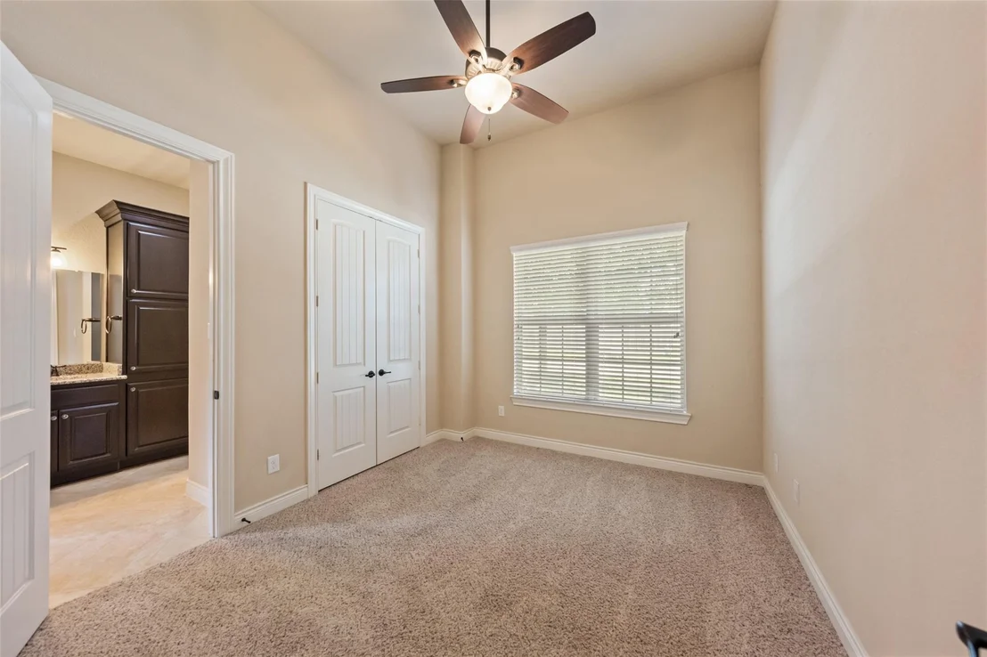 Photo of 5019 Preserve Park Drive