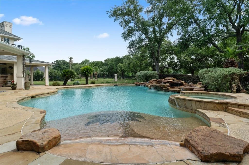 Photo of 9611 Stonebridge Place