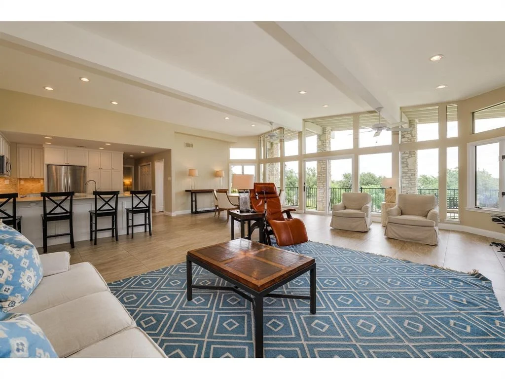 Photo of 723 Bermuda