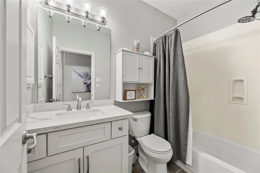 Photo of 2409 Deercreek Circle