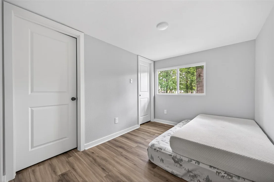 Photo of 127 Pine Wood Dr