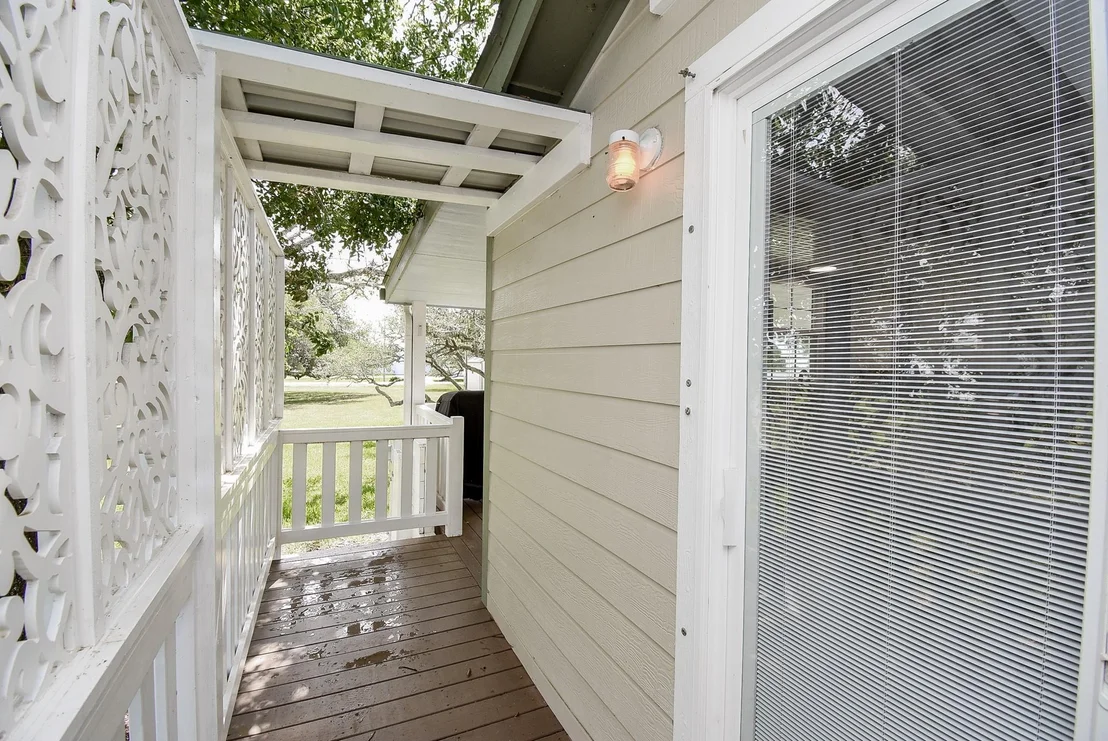 Photo of 1678 Bayview Drive