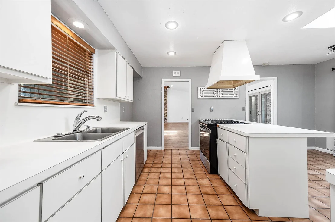 Photo of 1411 Richvale Lane