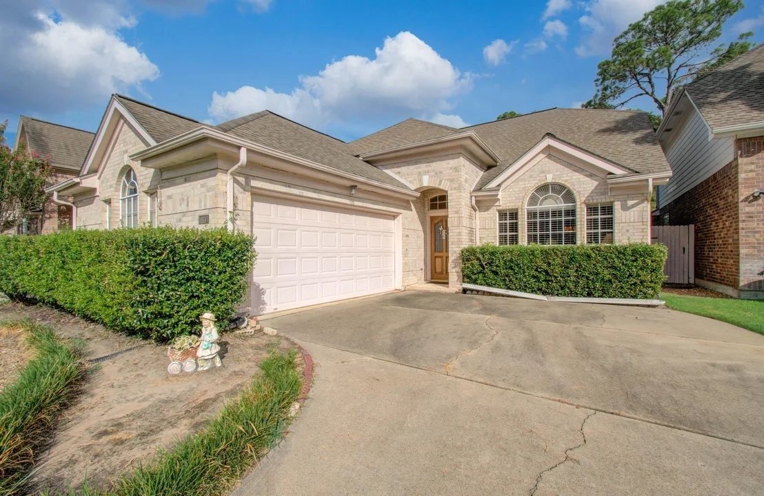 Photo of 16714 Manningtree Lane