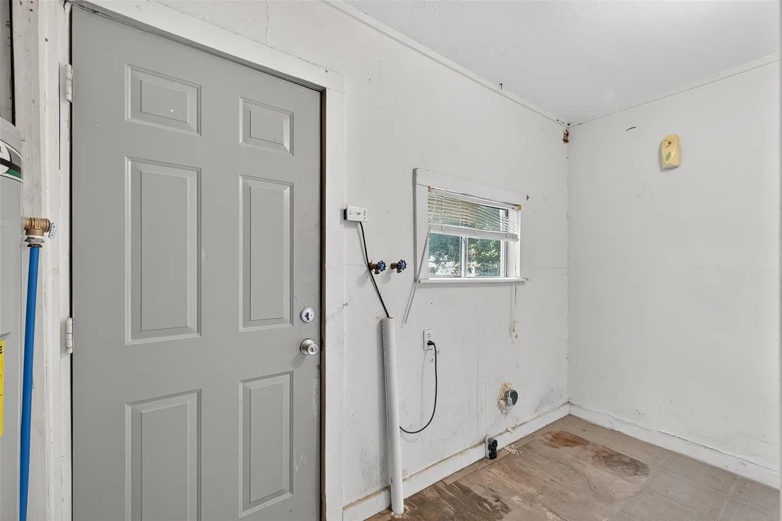 Photo of 605 Heather Gate Lane