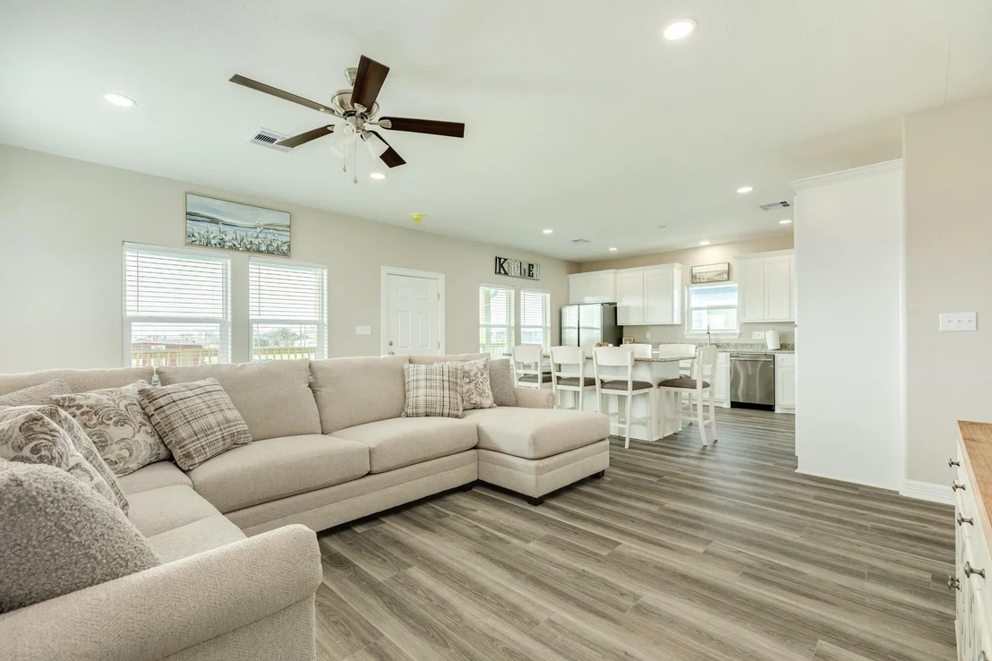 Photo of 524 Thunder Road