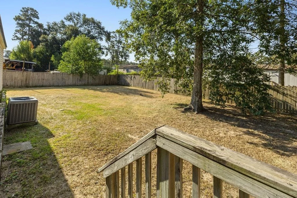 Photo of 182 Carmen Boulevard