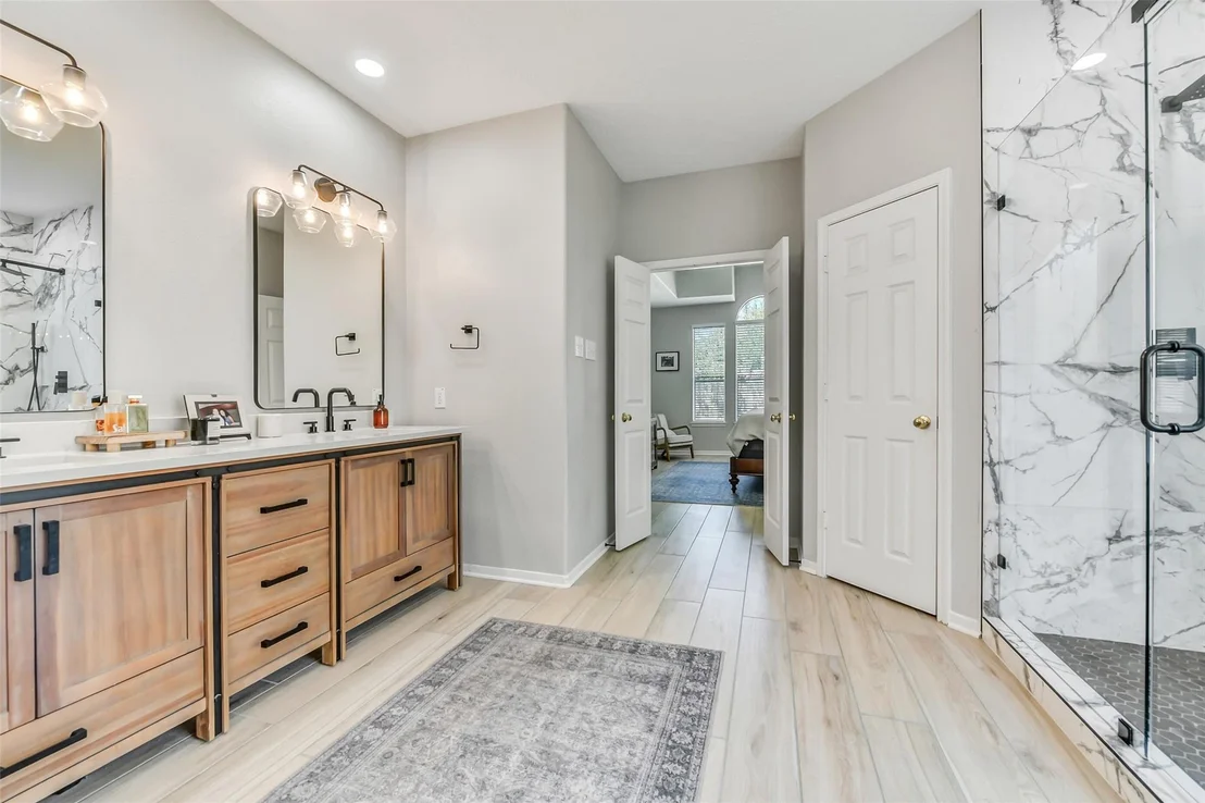 Photo of 2864 Everett Drive