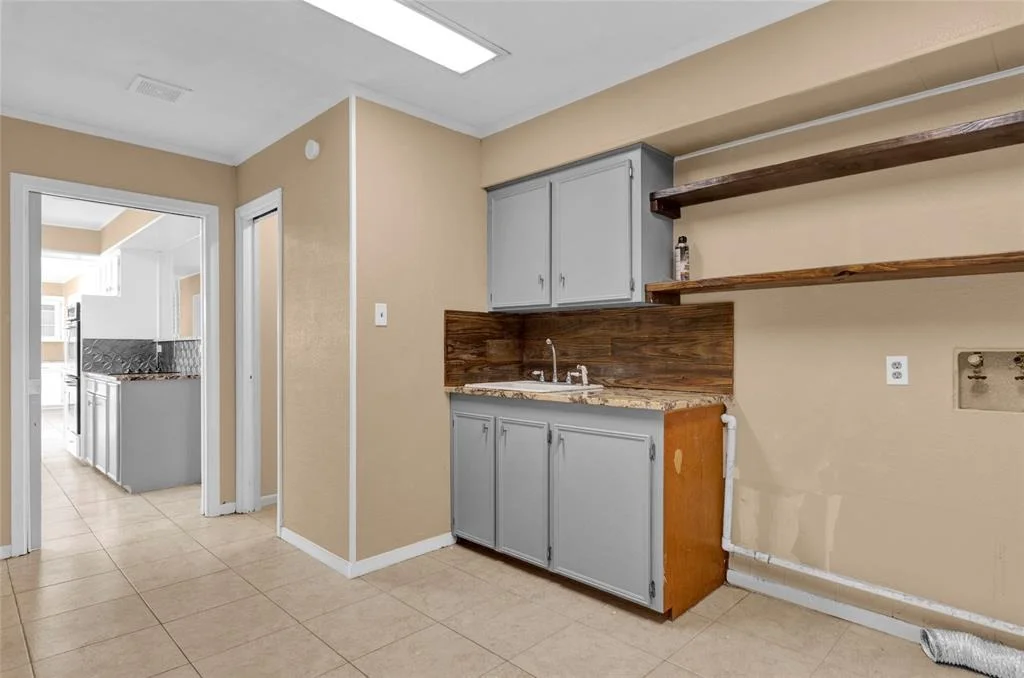 Photo of 2111 County Road 428