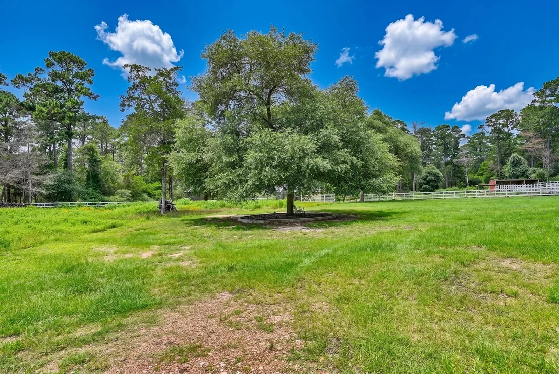 Photo of 1182 Oak Crest Drive