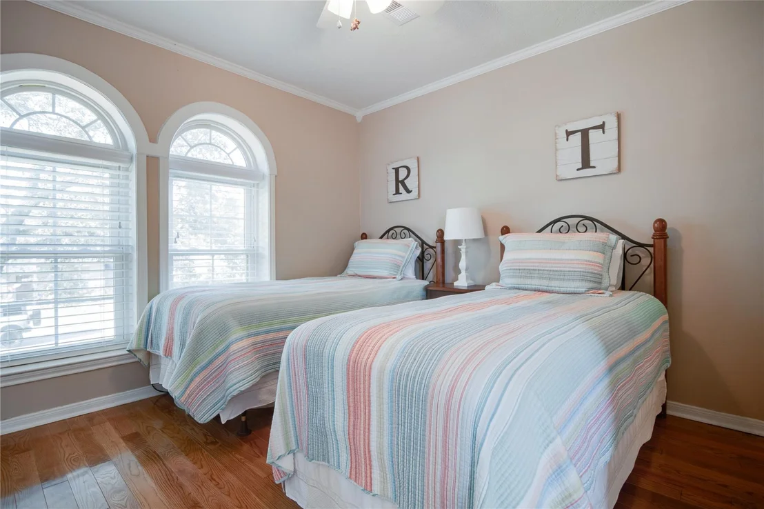 Photo of 614 Olde Oaks Drive