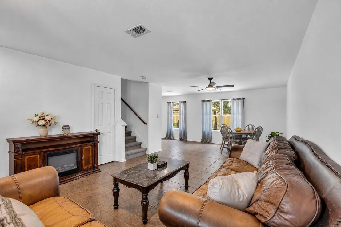 Photo of 16718 Warbler Drive
