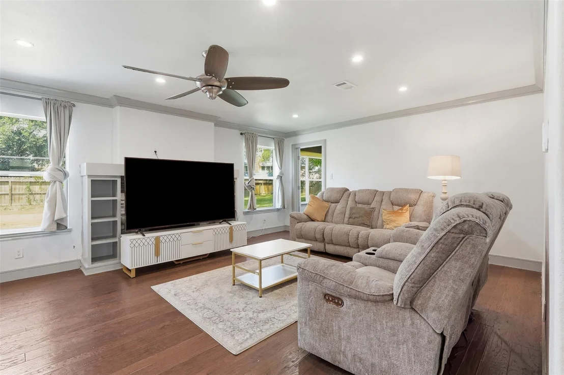 Photo of 6518 Elmgrove Road