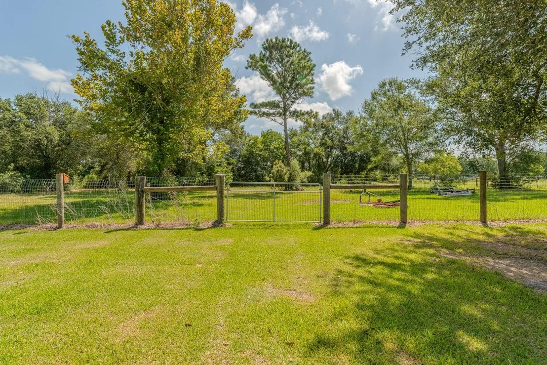 Photo of 1401 E Buccaneer Drive