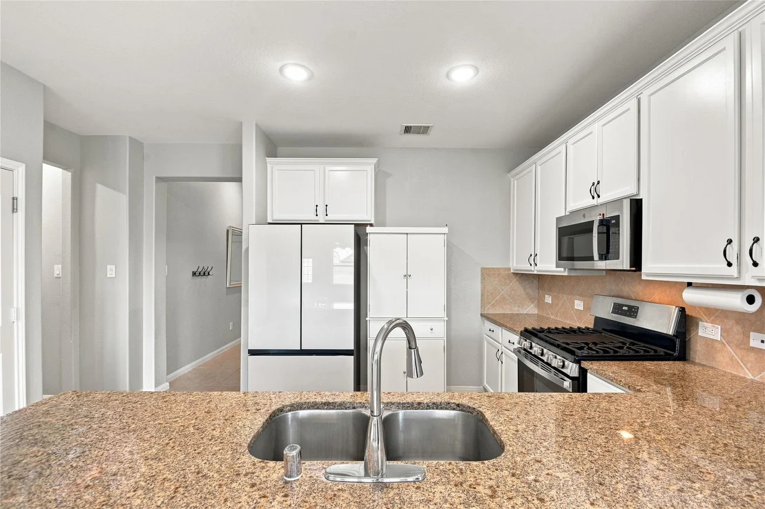 Photo of 450 Terra Vista Circle